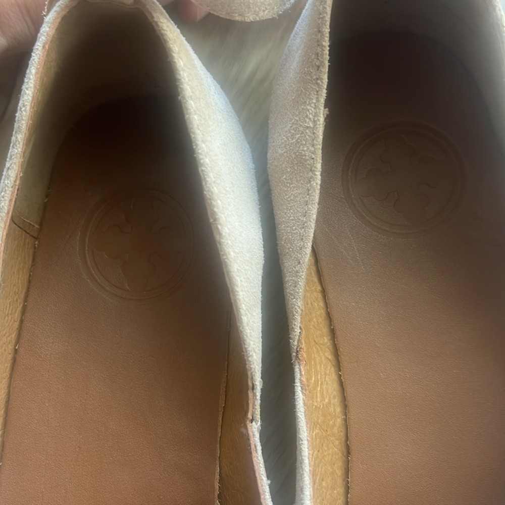 Charleston Shoe Company Taupe Suede Flats NWOT - Picture 6 of 9